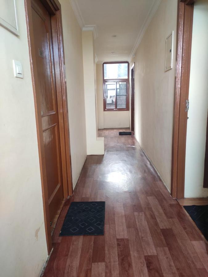 Hotel Amandeep Dharamshala Bagian luar foto